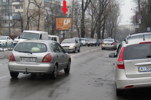 Скролл 3.14x2.3,  Дорогожицька вул., 1 (супермаркет "Сільпо"), в напрямку Юрія Іллєнка вул.( вул. Мельникова)