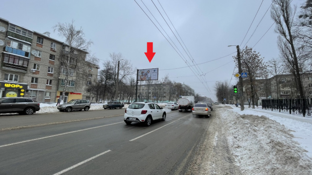 Щит 6x3,  Олександрівський пр-т.- Генерала Момота вул, (Косіора пр-т.-Третьго Інтернаціонала вул.) (перехрестя),(маркет АТБ, СМ КЛАСС, Аптека оптових цін, Міська лікарня № 25,Ломбард Капітал),в напрямку виїзда
