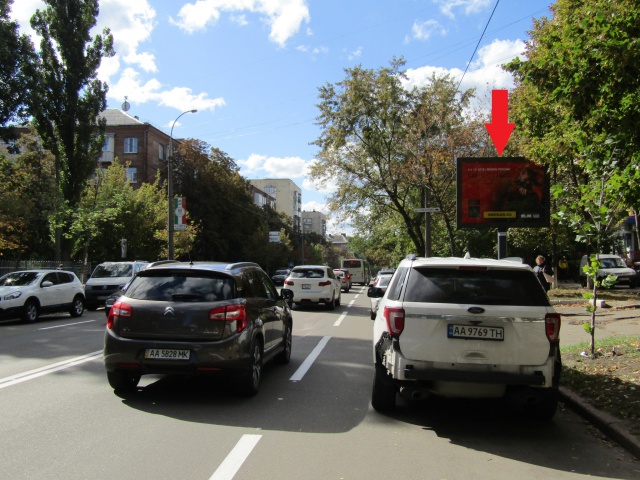 Скролл 3.14x2.3,  Маккейна Джона вул. (Кудрі І.), 31 (Київський коледж легкої промисловості, УІІВ), в напрямку Велика Васильківська вул.