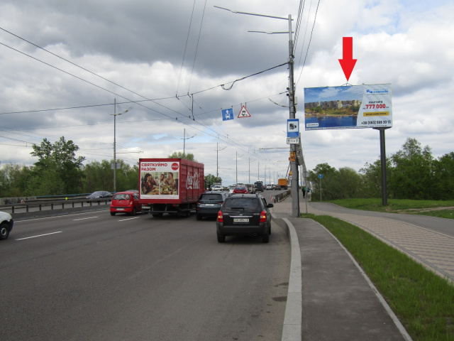 Цифрова панель 6x3,  Бандери Степана просп., Північний (Московський) міст(заїзд на міст), (SkayMall, Х-Парк, "ОККО", МакДональдз), в напрямку Троєщина