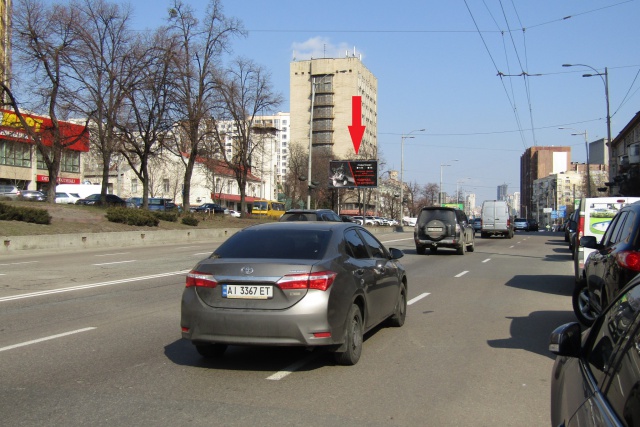 Щит 5.7x2.8,  Голосіївський просп., 58a (ст. м. Голосіївська, готель "Мир", парк Голосіївський), в напрямку Деміївська пл.