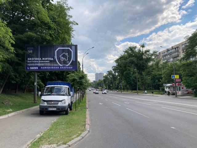 Призма 6x3,  Васильківська вул. 37, в напрямку Юлії Здановської вул (М. Ломоносова вул)