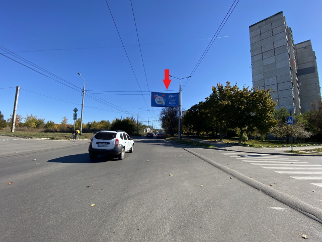 Щит 6x3,  вул.Ужвій Наталії,60( СМ "АТБ",Кондитерська "Крендель"),в напрямку вул. Гвардійців -Широнінців