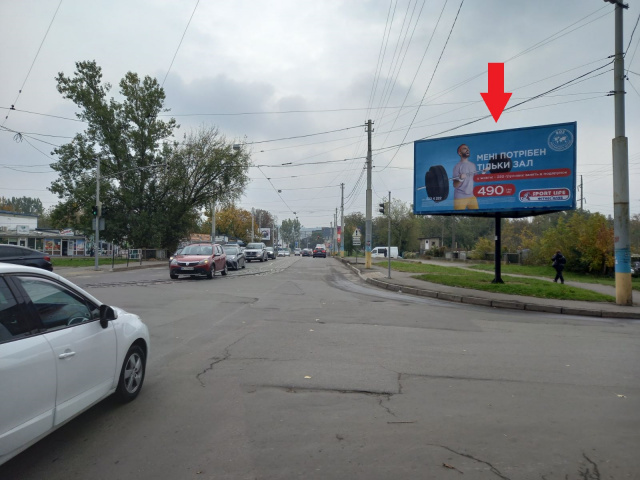 Щит 6x3,  Миколайчука І.вул. - Лінкольна А. вул. (Перехрестя), (АЗС "ANP", ТЦ "Континент", Кінцева зупинка трамваю, Нова пошта №29, Ощадбанк, автостоянка), в напрямку Липинського В. вул.