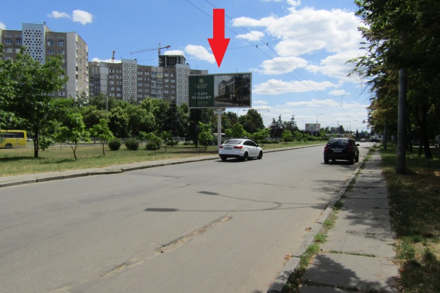 Призма 6x3,  Гонгадзе Г. просп., 3 (Ашан, Ресторан Прага), в напрямку Правди просп.,  Івана Виговського вул.