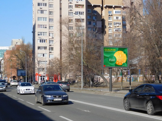 Скролл 3.14x2.3,  Малевича К. (Боженко) вул. 56 навпроти ( Банк ІНГ Банк, Ощадбанк, УкрСиббанк), в напрямку до вул. І. Федорова