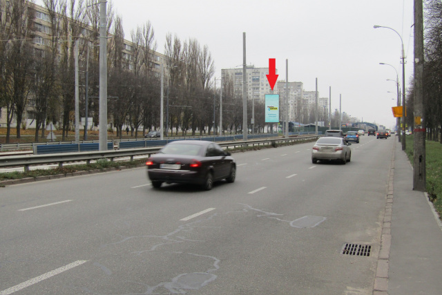Щит 3x6,  Курбаса Леся просп. ,18 (Фора, МакДональдз, УкрСибБанк), в напр. просп.Перемоги