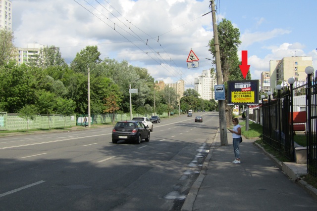Скролл 3.14x2.3,  Юрія Іллєнка (Мельникова вул.) вул., 89а (АЗС "Shell", Сільпо), в напрямку ст.метро Лук'янівка