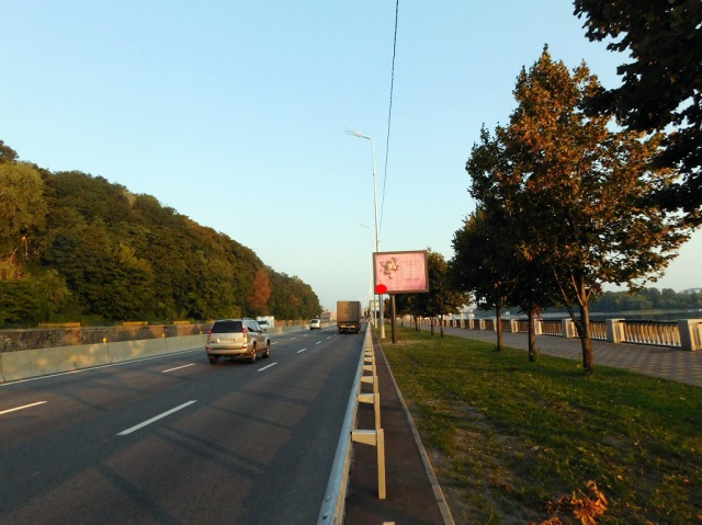 Цифрова панель 3.14x2.3,  Набережне шосе 14, рух в напрямку ст. м. "Поштова Площа"