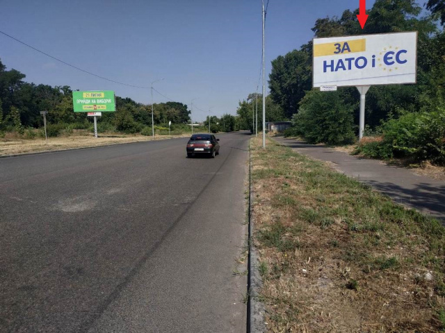 Щит 6x3,  Сумгаїтська вул. / Можайського вул. (В'їзд / виїзд на Київ, великий транспортний потік)