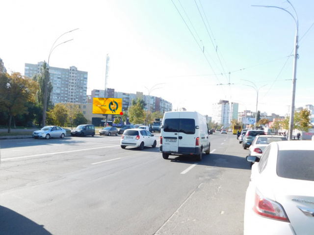 Призма 6x3,  Маяковського пр-т 8, до Керченської пл., в центр