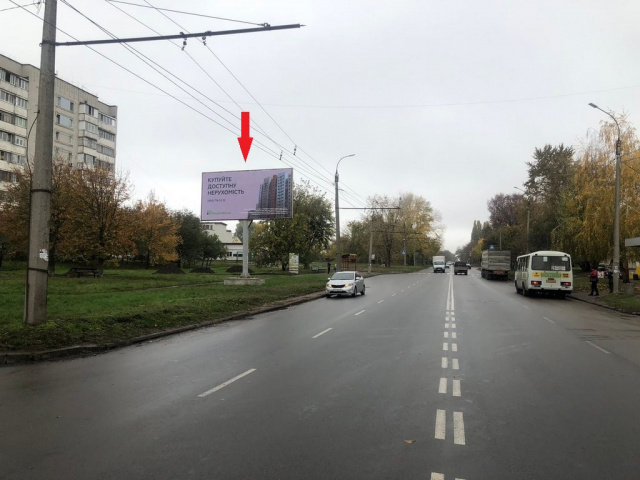 Щит 6x3, Сагайдачного Гетьмана вул. (Ватутіна вул), 168 (продуктові магазини, АЗС "УркНафта", СШ №13), в напрямку вул. В.Чорновола Щит 6x3, Сагайдачного Гетьмана вул. (Ватутіна вул), 168 (продуктові магазини, АЗС "УркНафта", СШ №13), в напрямку вул. В.Чорновола