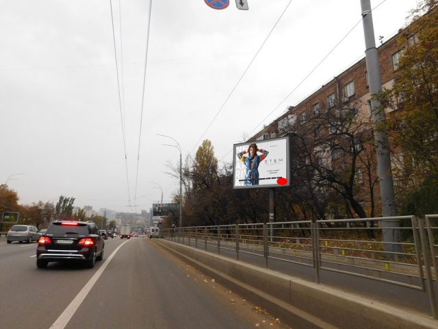 Скролл 3.14x2.3,  Дружби Народів бульв., 11, (УкрСіббанк), в напрямку Деміївської пл.