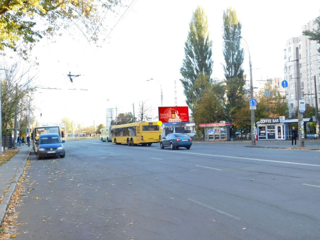 Щит 6x3,  Свободи пр-т 17, до Правди пр-т, в центр