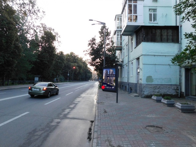 Сітіскролл 1.2x1.8,  Грушевського Михайла вул., 28/2 (Маріїнський парк), в напрямку метро Арсенальна