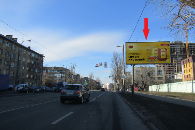 Щит 6x3,  Празька вул., 12, (МакДональдз, ТОЦ "Дарниця", "Novus"), в напрямку Дарницька площа