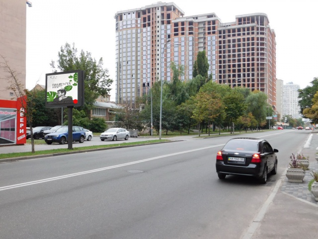 Скролл 3.14x2.3,  Казимира Малевича вул. (Боженко вул.) -  Антоновича вул., 112, в напрямку Дружби Народів бул-р