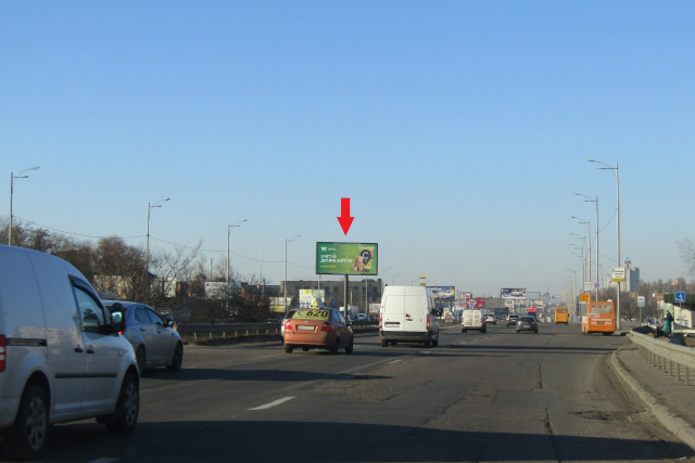 Беклайт 8x4, Кільцева дорога (на роздільнику), (АТБ-маркет, автосалони "Toyota", "Lexus", "Volvo"), в напрямку просп.Леся Курбаса Беклайт 8x4, Кільцева дорога (на роздільнику), (АТБ-маркет, автосалони "Toyota", "Lexus", "Volvo"), в напрямку просп.Леся Курбаса