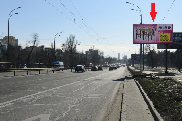 Призма 6x3,  Перова бул-р, 10а (АТБ-маркет, АЗС "Socar", "Glusco",Ельдорадо, Фокстрот), в напрямку Броварський просп.